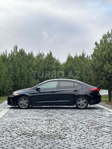Hyundai Elantra 2018, 170,000 km - 2.0 l - Bakı