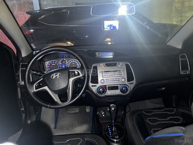 Hyundai i20 2011, 135,000 km - 1.6 l - Bakı