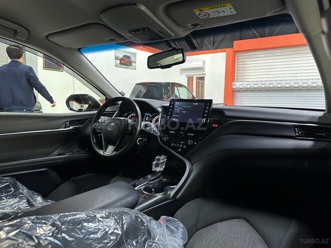 Toyota Camry-18