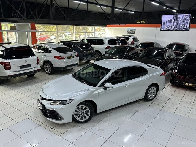 Toyota Camry-10