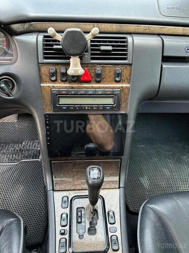 Mercedes E 280 1999, 402,000 km - 2.8 л - Bakı