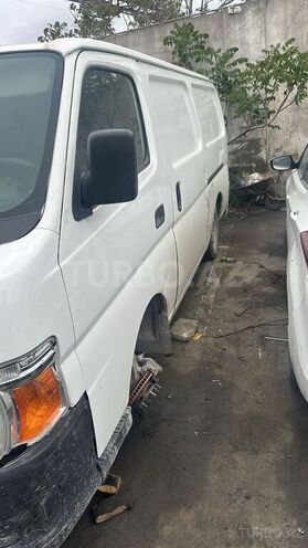 Nissan Urvan 2008, 300,000 km - 3.0 l - Bakı