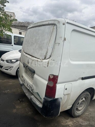 Nissan Urvan 2008, 300,000 km - 3.0 l - Bakı