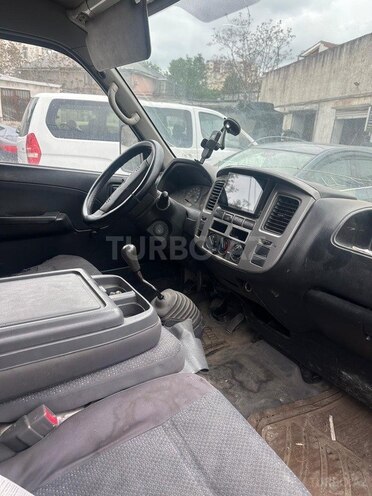 Nissan Urvan 2008, 300,000 km - 3.0 l - Bakı