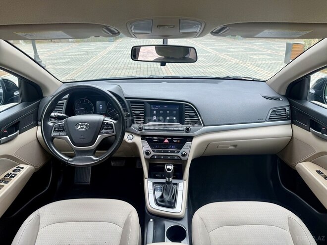 Hyundai Elantra 2017, 107,000 km - 1.4 l - Bakı