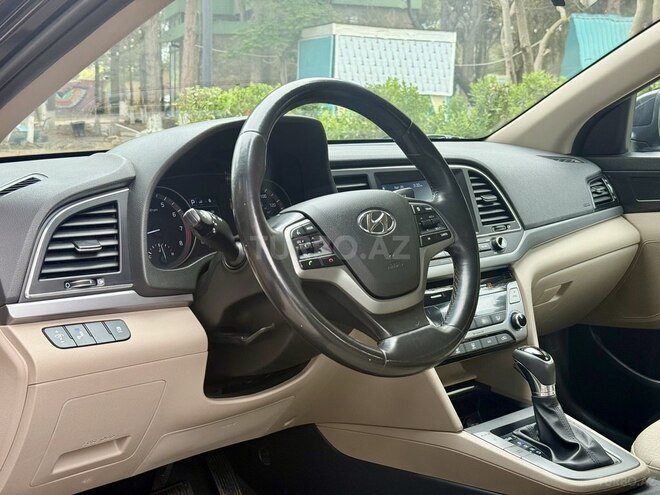 Hyundai Elantra 2017, 107,000 km - 1.4 l - Bakı