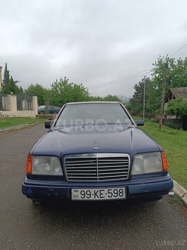 Mercedes E 250 1995, 542,023 km - 2.5 л - Qax