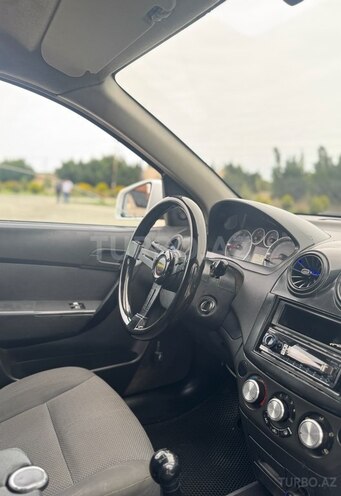 Chevrolet Aveo-4