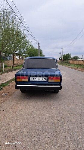 LADA (VAZ) 2107 2009, 95,000 km - 1.6 l - Salyan