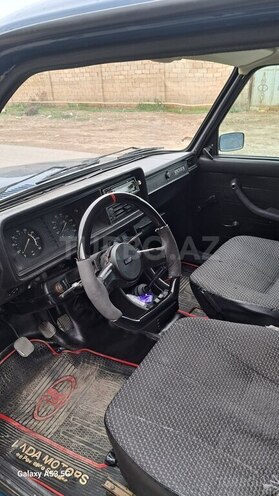 LADA (VAZ) 2107 2009, 95,000 km - 1.6 l - Salyan