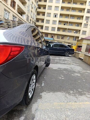 Hyundai Accent 2017, 211,000 km - 1.6 л - Bakı
