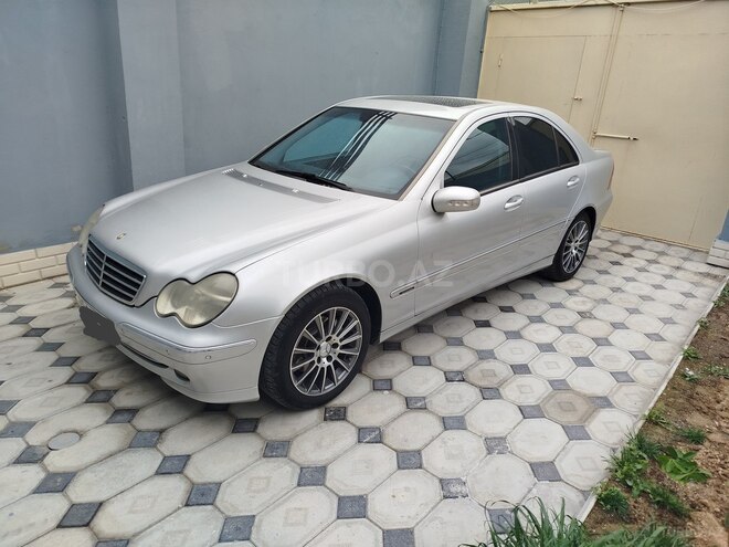 Mercedes C 200 2001, 304,000 km - 2.0 l - Bakı