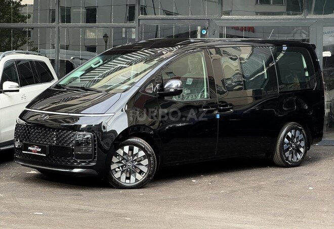 Hyundai Staria-3