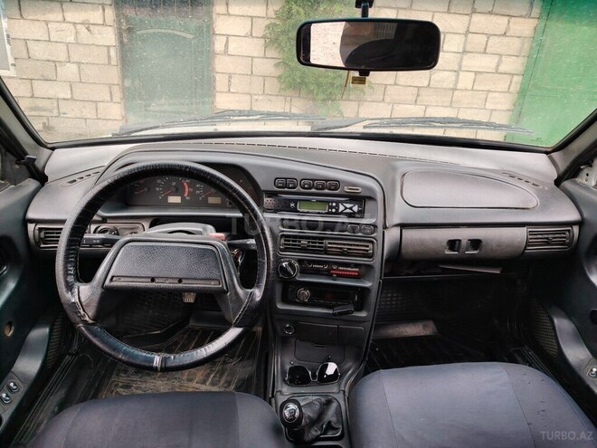 LADA (VAZ) 2115 2004, 450,000 km - 1.5 l - Salyan