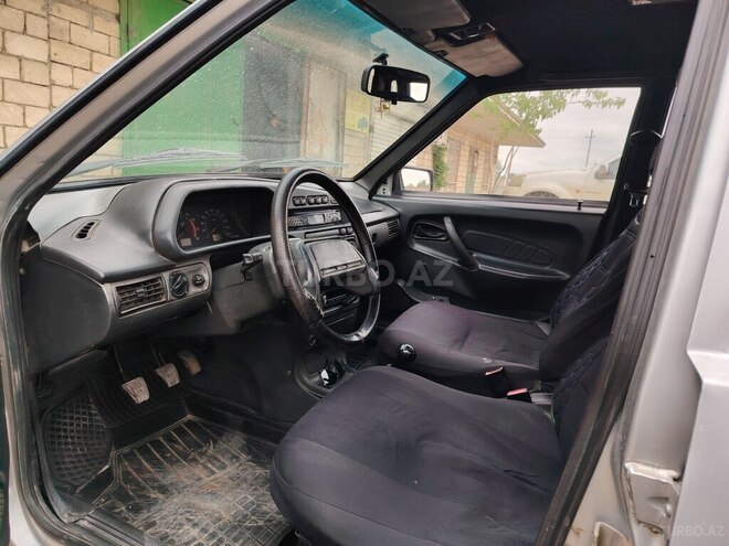 LADA (VAZ) 2115 2004, 450,000 km - 1.5 l - Salyan