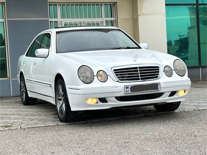 Mercedes E 240 2000, 244,678 km - 2.4 l - Sumqayıt