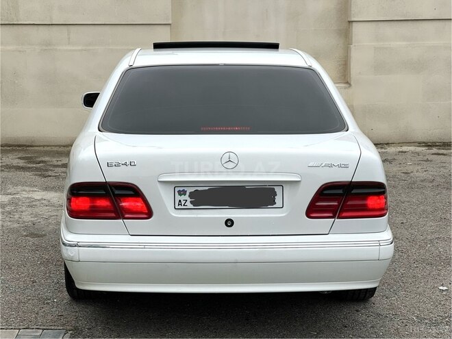 Mercedes E 240 2000, 244,678 km - 2.4 l - Sumqayıt