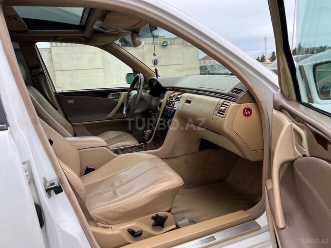 Mercedes E 240 2000, 244,678 km - 2.4 l - Sumqayıt