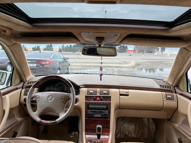 Mercedes E 240 2000, 244,678 km - 2.4 l - Sumqayıt