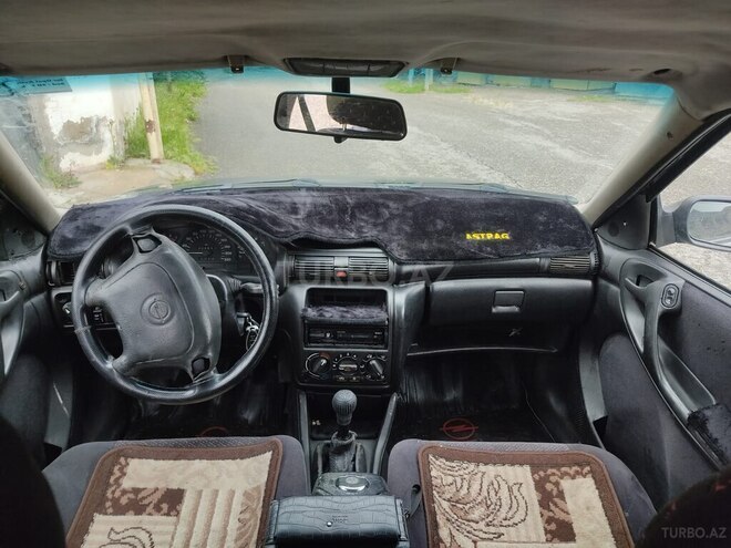 Opel Astra 1997, 376,000 km - 1.6 l - Bakı
