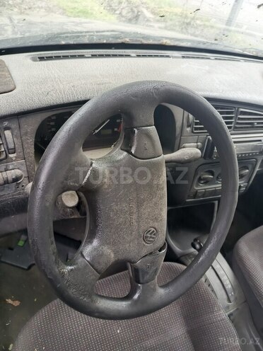 Volkswagen Golf 1998, 350,000 km - 2.0 l - Göyçay