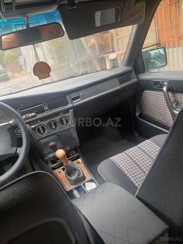 Mercedes 190 1990, 220,000 km - 2.3 l - Bakı