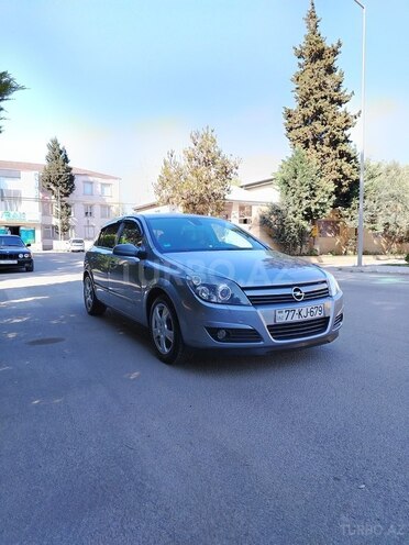 Opel Astra 2004, 250,000 km - 1.4 l - Salyan