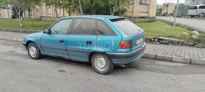 Opel Astra 1992, 100,000 km - 1.4 l - Qəbələ