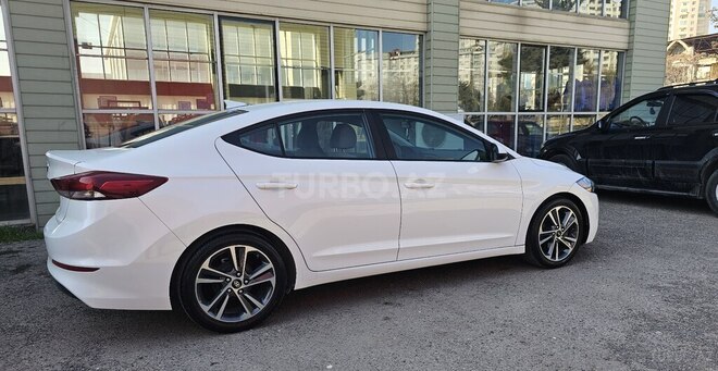 Hyundai Elantra 2016, 84,000 km - 2.0 l - Bakı