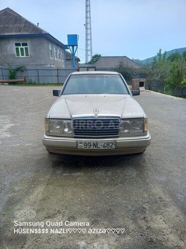 Mercedes E 200 1986, 289,000 km - 2.0 l - Lənkəran