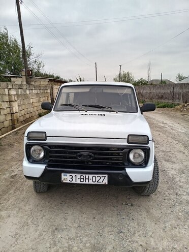 LADA (VAZ) Niva 1983, 150,000 km - 1.6 l - Salyan