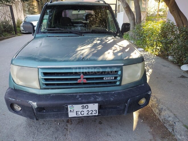 Mitsubishi Pajero io 1999, 285,000 km - 1.8 l - Bakı
