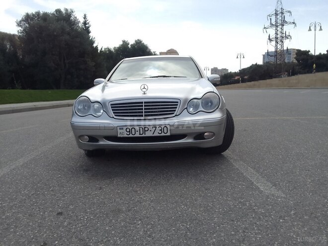 Mercedes C 200 2000, 291,000 km - 2.0 l - Bakı