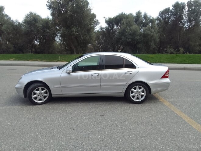 Mercedes C 200 2000, 291,000 km - 2.0 l - Bakı