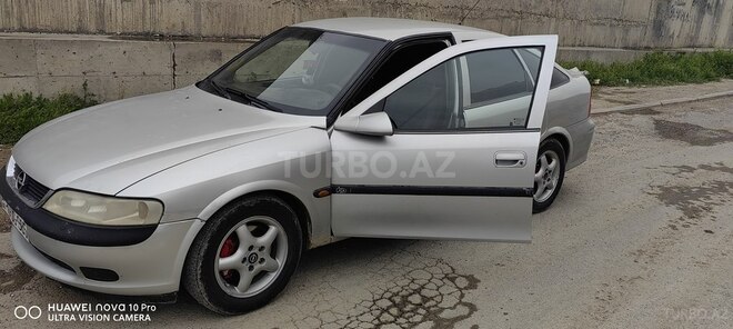 Opel Vectra 1998, 300,000 km - 2.0 l - Bakı