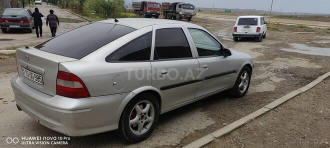 Opel Vectra 1998, 300,000 km - 2.0 l - Bakı