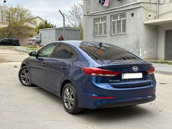 Hyundai Elantra 2018, 106,500 km - 2.0 l - Bakı