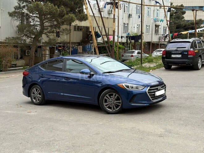 Hyundai Elantra 2018, 106,500 km - 2.0 l - Bakı