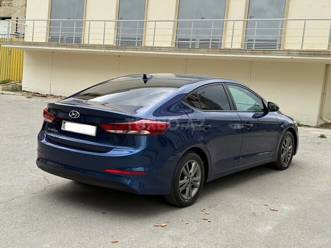 Hyundai Elantra 2018, 106,500 km - 2.0 l - Bakı