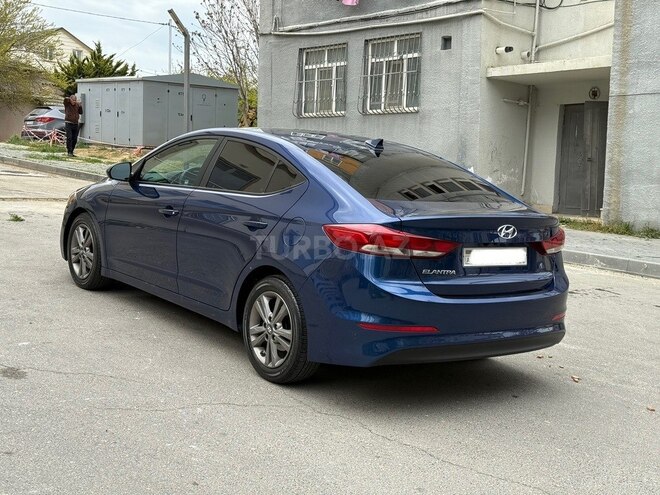 Hyundai Elantra 2018, 106,500 km - 2.0 l - Bakı