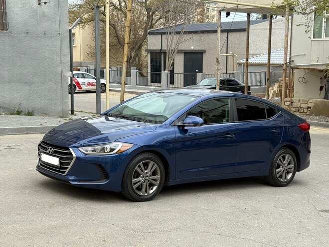 Hyundai Elantra 2018, 106,500 km - 2.0 l - Bakı