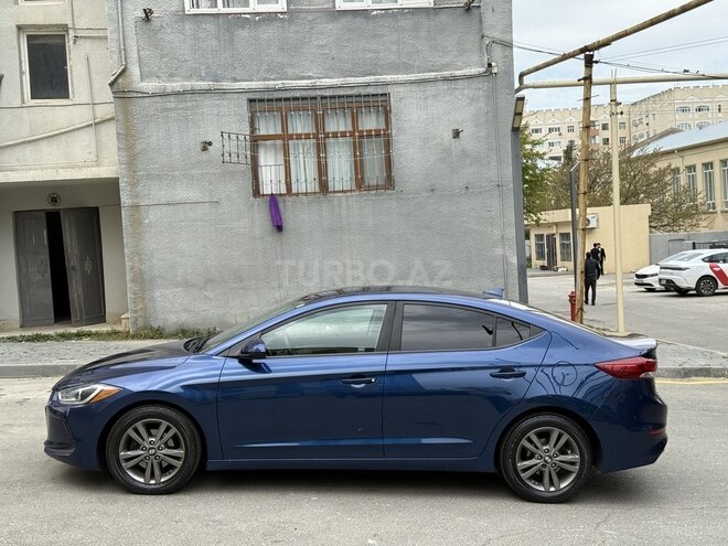 Hyundai Elantra 2018, 106,500 km - 2.0 l - Bakı