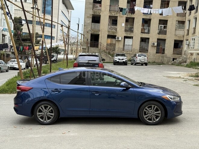 Hyundai Elantra 2018, 106,500 km - 2.0 l - Bakı