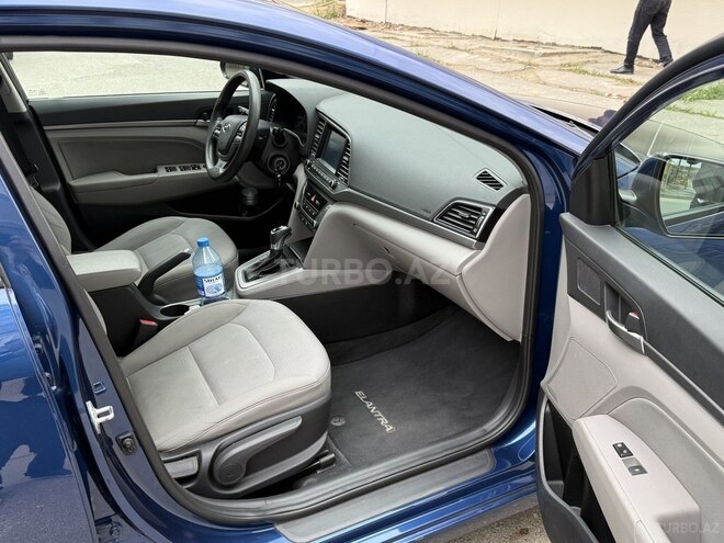 Hyundai Elantra 2018, 106,500 km - 2.0 l - Bakı