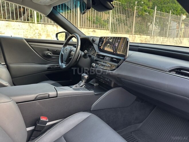 Lexus ES 300h 2022, 80 km - 2.5 l - Bakı