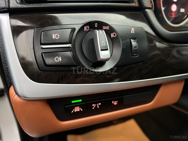 BMW 528 2016, 90,000 km - 2.0 l - Bakı