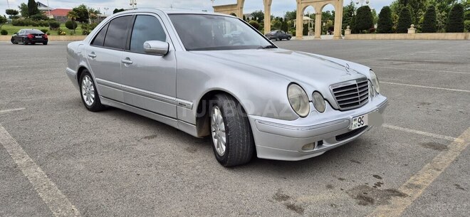 Mercedes E 270 2001, 593,045 km - 2.7 l - Bərdə