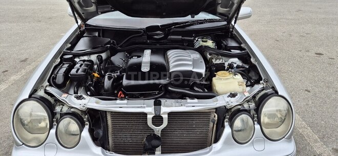 Mercedes E 270 2001, 593,045 km - 2.7 l - Bərdə