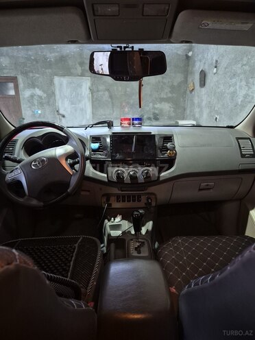 Toyota Fortuner 2013, 330,000 km - 2.7 l - Quba