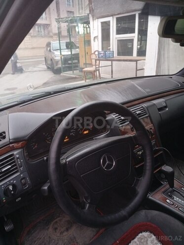 Mercedes E 230 1996, 345,444 km - 2.3 l - Bakı